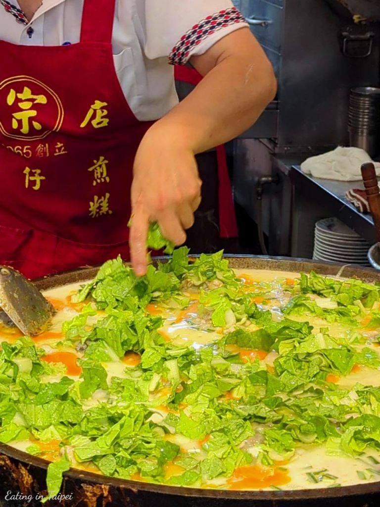 NingXia Oyster Omelet making process 4